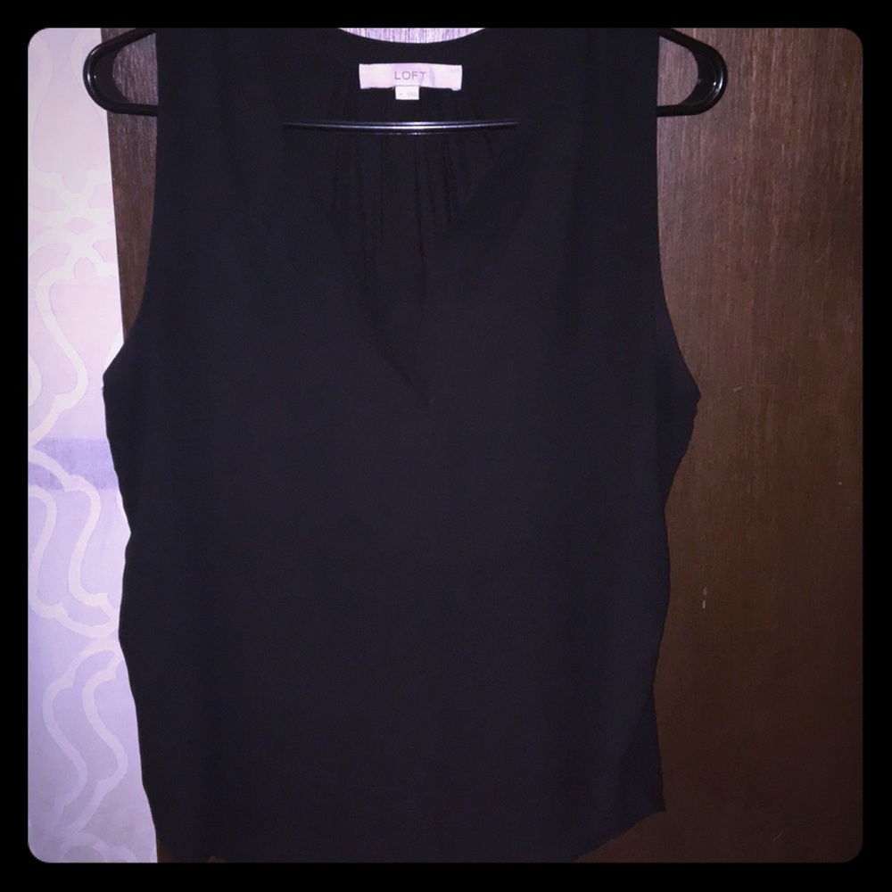 Ann Taylor Loft Black sleeveless blouse M